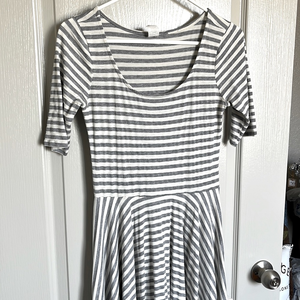 Lularoe Nicole Dress Grey and white striped. XS but fits like a small.
